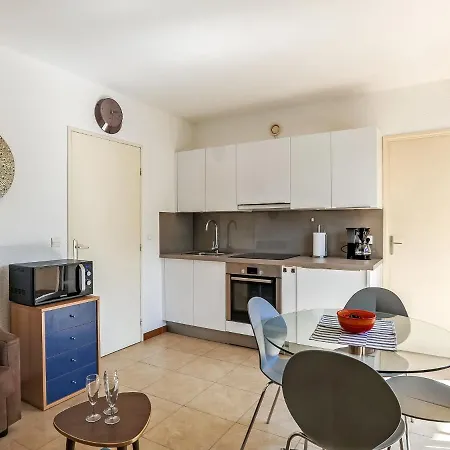 Evasion-1 By Interhome